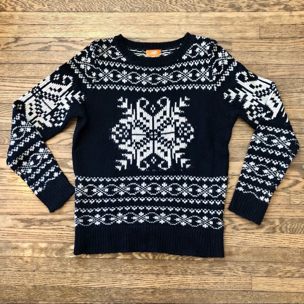 ✨3/$30✨ Joe Fresh Black & White Snowflake Sweater | S